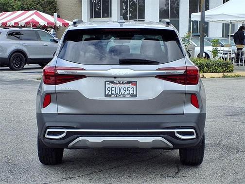 2023 Kia Seltos EX