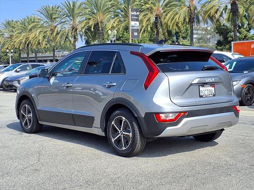 2023 Kia Niro LX