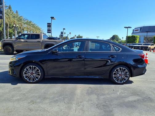 Aurora Black 2023 Kia Forte GT