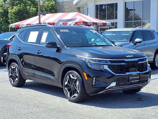 Fusion Black 2024 Kia Seltos SX Turbo