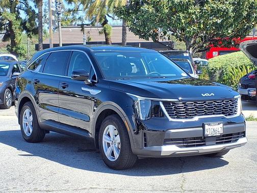 2025 Kia Sorento LX