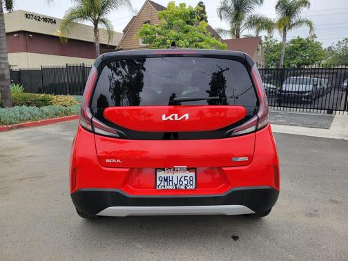 Inferno Red 2024 Kia Soul EX