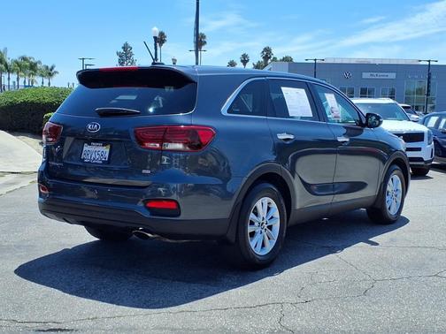 2020 Kia Sorento LX
