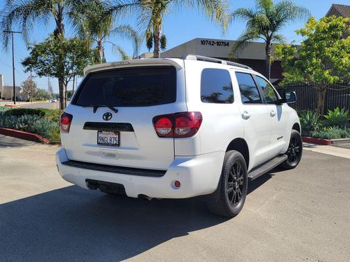 Wind Chill Pearl 2022 Toyota Sequoia TRD Sport