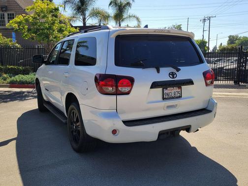 Wind Chill Pearl 2022 Toyota Sequoia TRD Sport