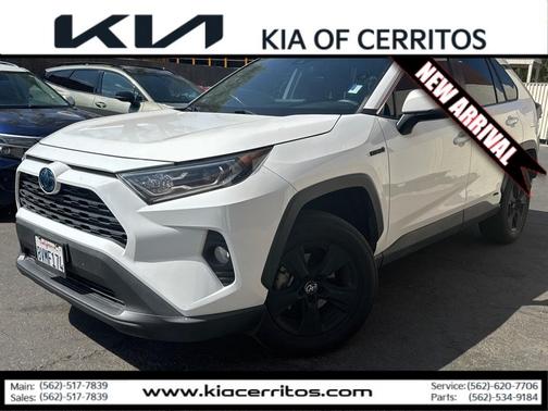 2021 Toyota RAV4 Hybrid XLE