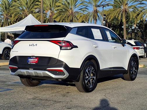 2025 Kia Sportage EX