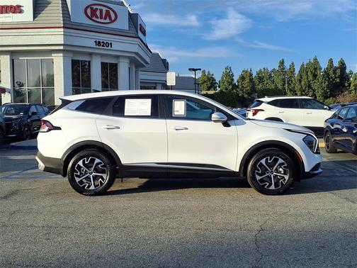 2025 Kia Sportage EX