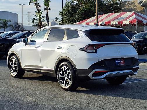 2025 Kia Sportage EX