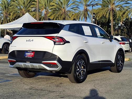 2025 Kia Sportage EX