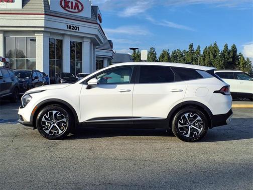 2025 Kia Sportage EX
