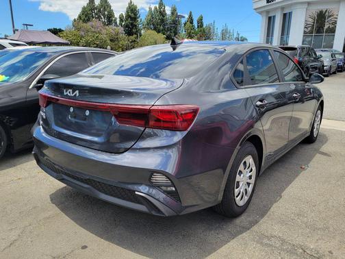 Gravity Gray 2024 Kia Forte LX