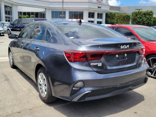 Gravity Gray 2024 Kia Forte LX