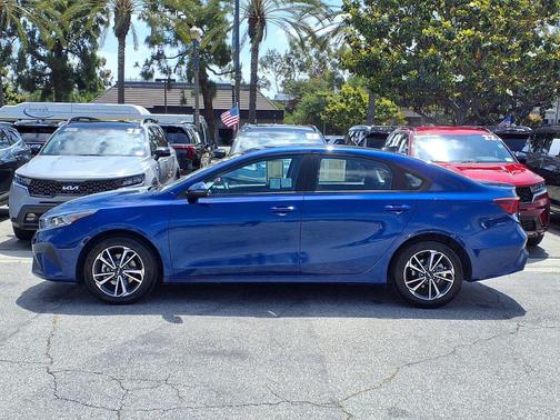 Deep Sea Blue 2023 Kia Forte LXS