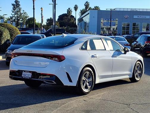 2022 Kia K5 LXS