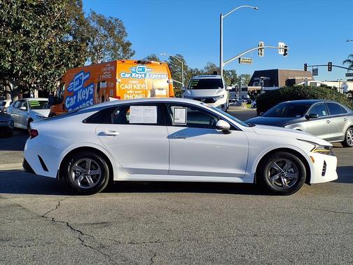 2022 Kia K5 LXS