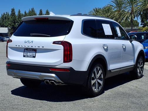 2022 Kia Telluride S