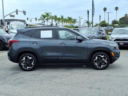 Gravity Gray 2026 Kia Seltos S
