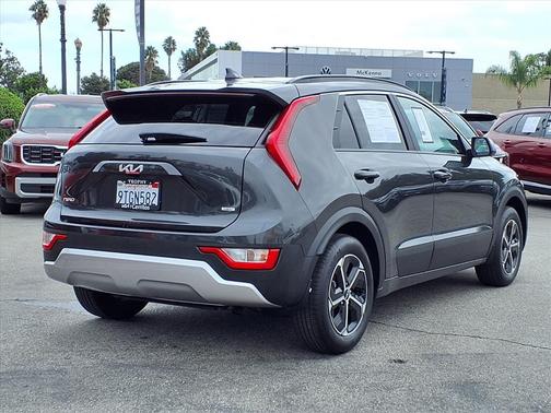 2025 Kia Niro LX