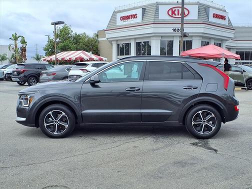 2025 Kia Niro LX