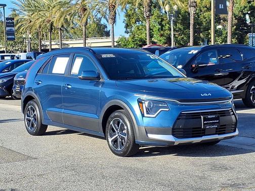 Mineral Blue 2025 Kia Niro EX