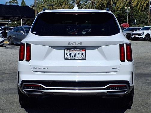 2023 Kia Sorento SX