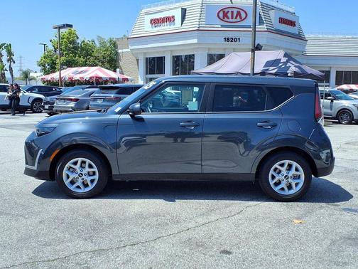 Gravity Gray 2025 Kia Soul LX