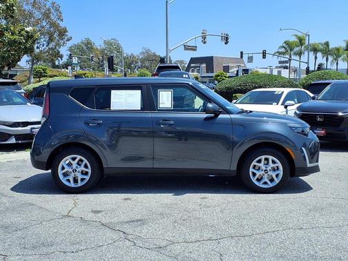 Gravity Gray 2025 Kia Soul LX