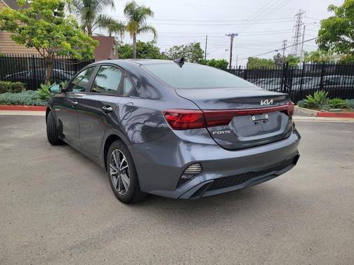 Gravity Gray 2022 Kia Forte LXS