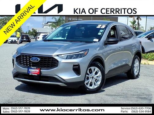 Iconic Silver Metallic 2023 Ford Escape Active