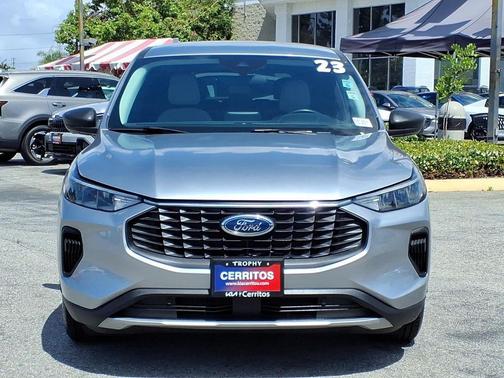 Iconic Silver Metallic 2023 Ford Escape Active