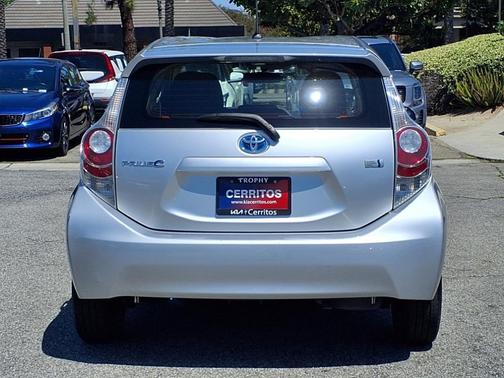 2013 Toyota Prius c Two
