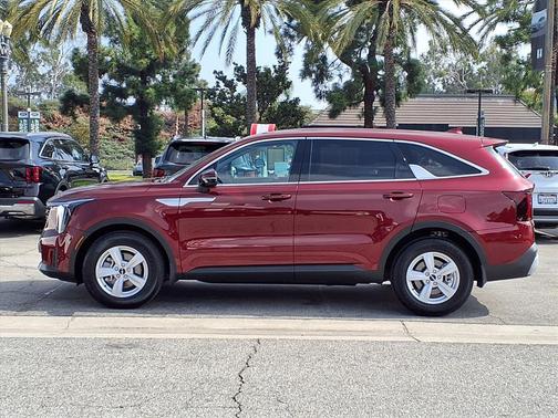 2025 Kia Sorento LX