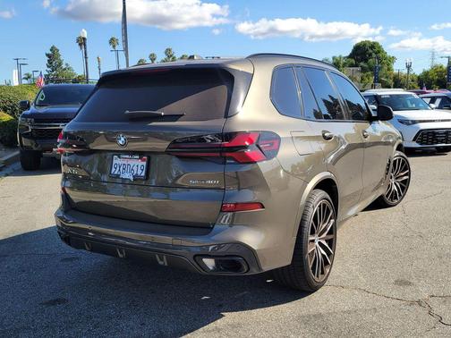 Manhattan Green Metallic 2026 BMW X5 sDrive40i