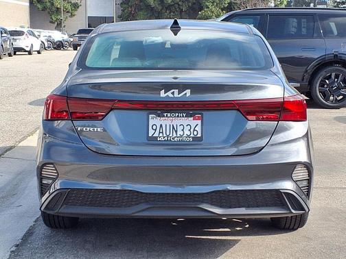 Gravity Gray 2022 Kia Forte LXS