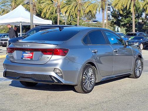 2022 Kia Forte GT-Line