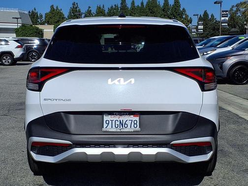 2025 Kia Sportage EX