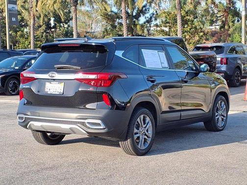 2021 Kia Seltos S