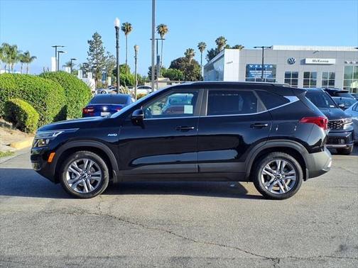 2021 Kia Seltos S
