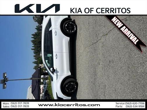 Glacial White Pearl 2025 Kia Sorento S