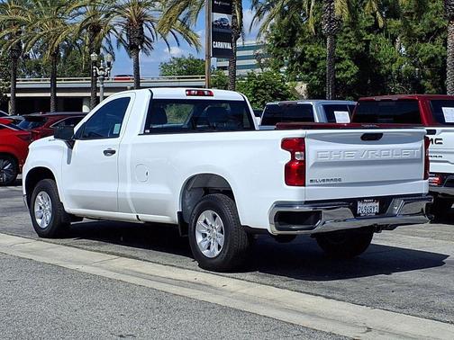 Summit White 2022 Chevrolet Silverado 1500 WT