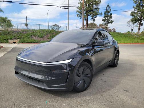 Diamond Black 2026 Tesla Model Y Long Range Launch Series