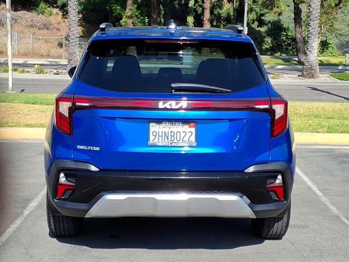 Neptune Blue 2024 Kia Seltos S