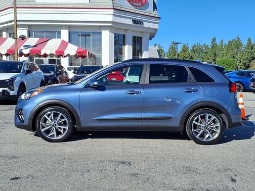 2022 Kia Niro Touring SE