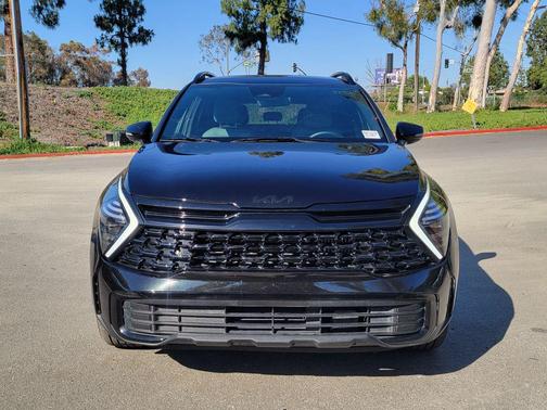 Fusion Black 2025 Kia Sportage Plug-In Hybrid X-Line