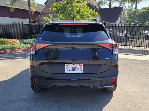 Fusion Black 2025 Kia Sportage Plug-In Hybrid X-Line