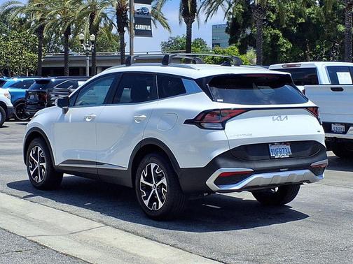Snow White Pearl 2025 Kia Sportage Hybrid EX