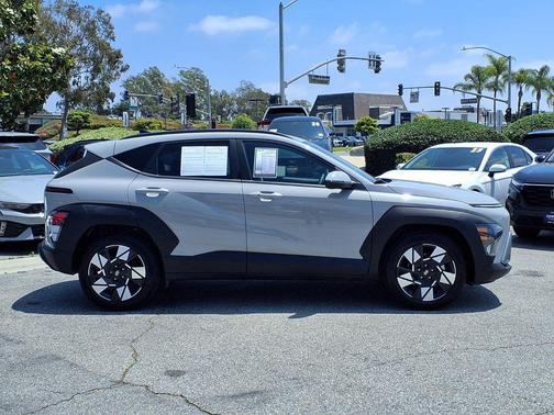 Cyber Gray Metallic 2025 Hyundai KONA SEL