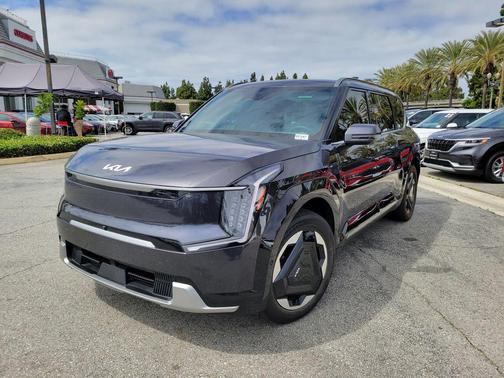 Panthera Metal 2024 Kia EV9 Land