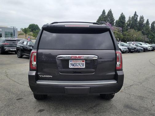 Iridium Metallic 2017 GMC Yukon Denali